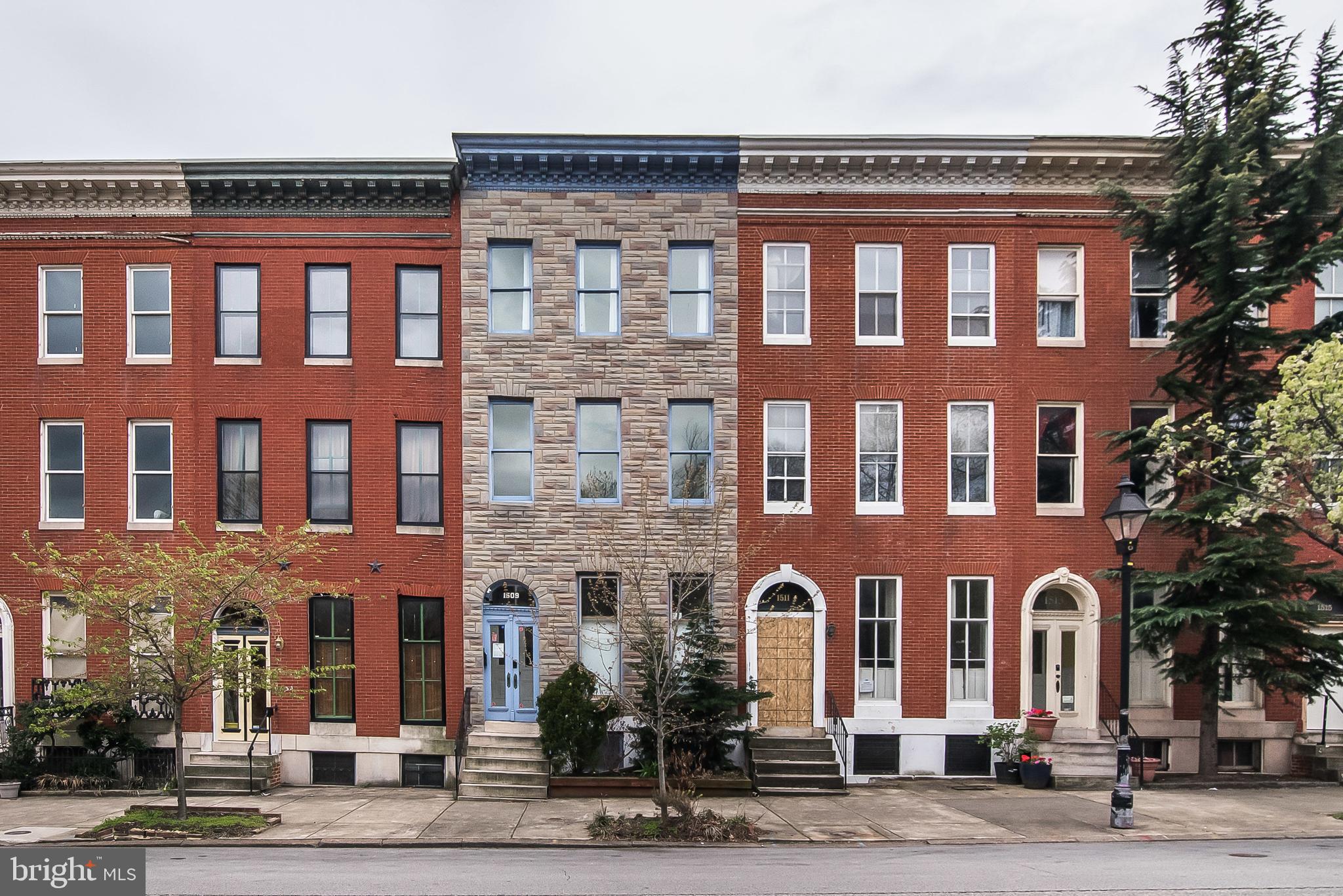 UNION SQUARE - Residential Lease