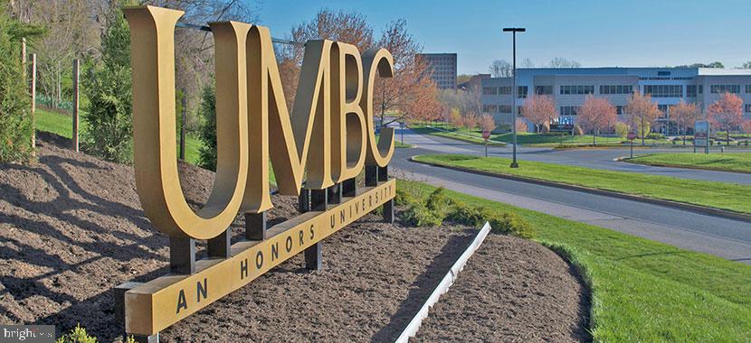 UNION SQUARE - Residential Lease