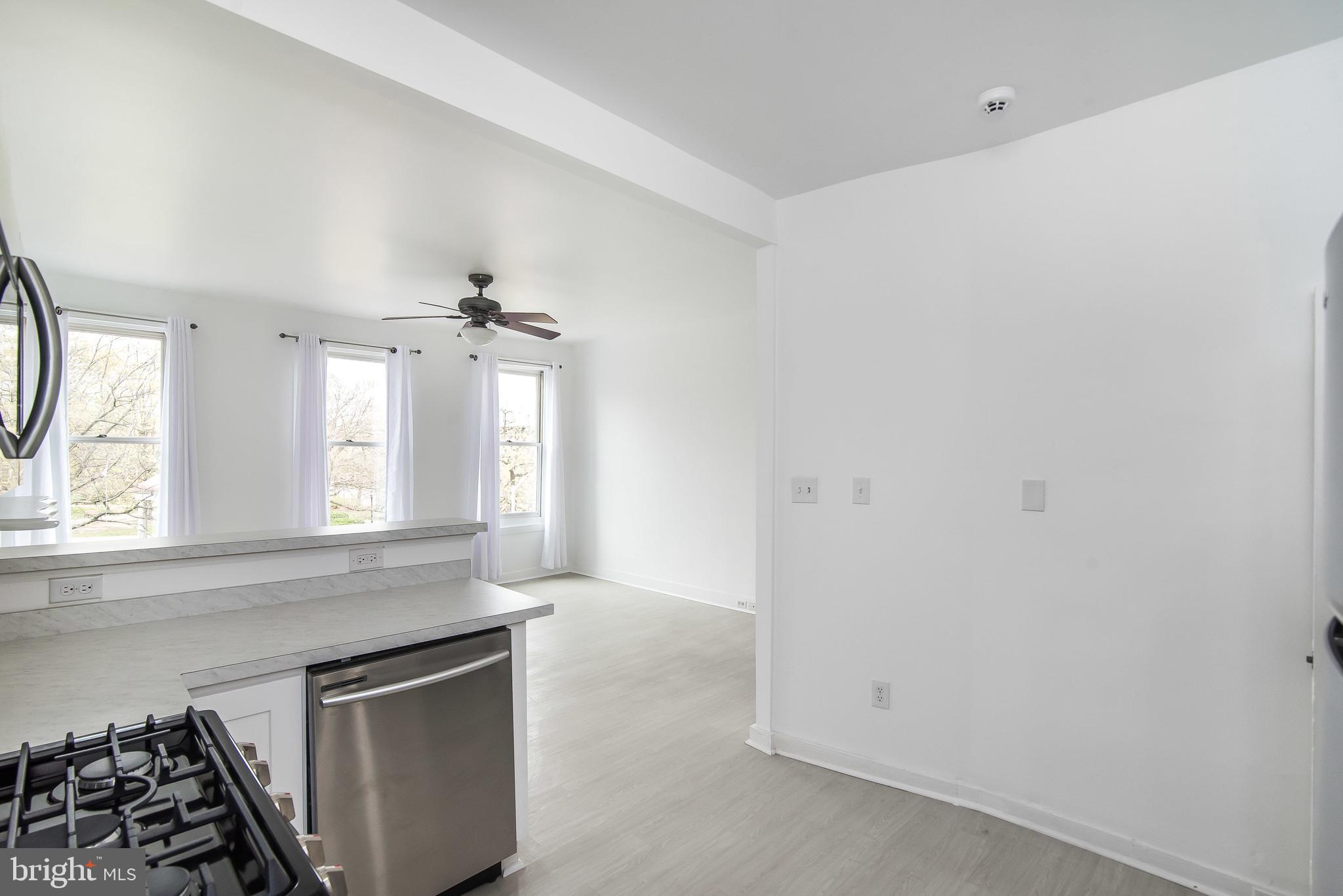 UNION SQUARE - Residential Lease