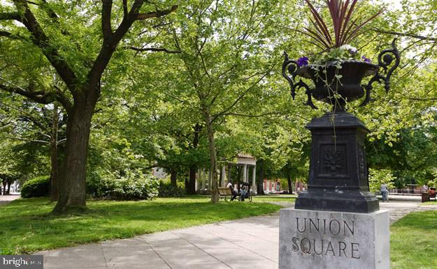 UNION SQUARE - Residential Lease