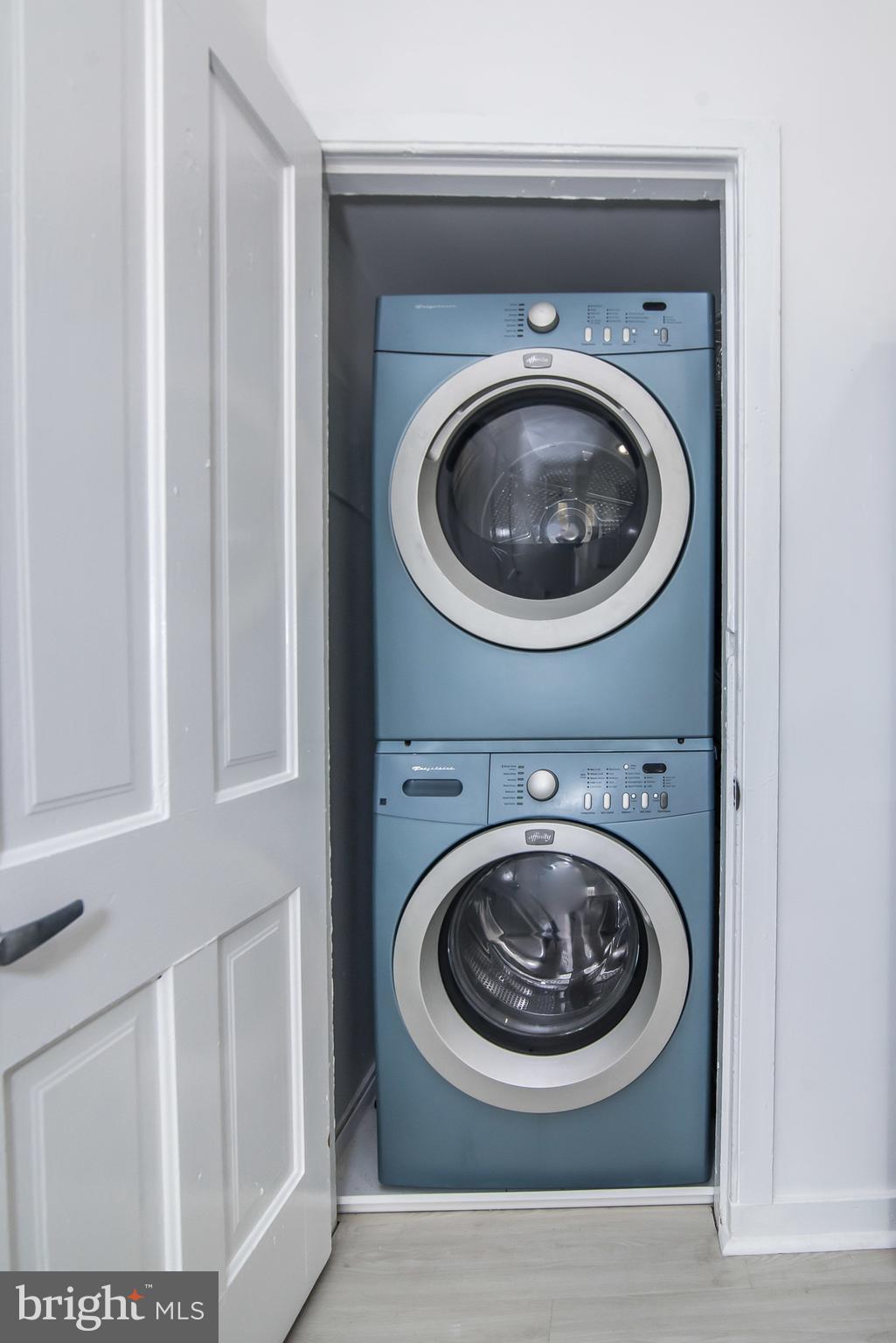 UNION SQUARE - Residential Lease