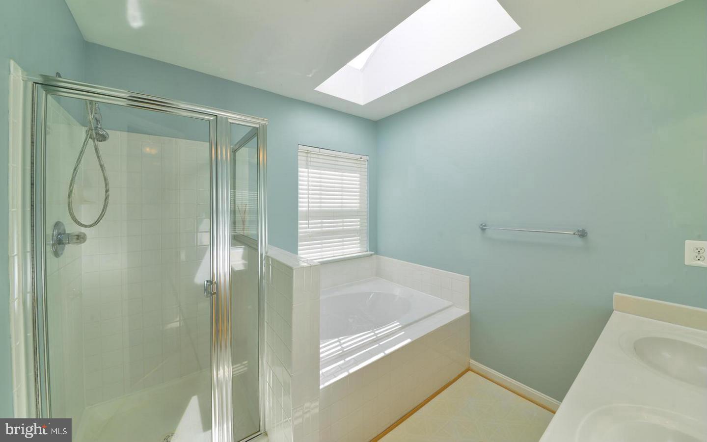 COLLEGE PARKWAY PLACE - Residential