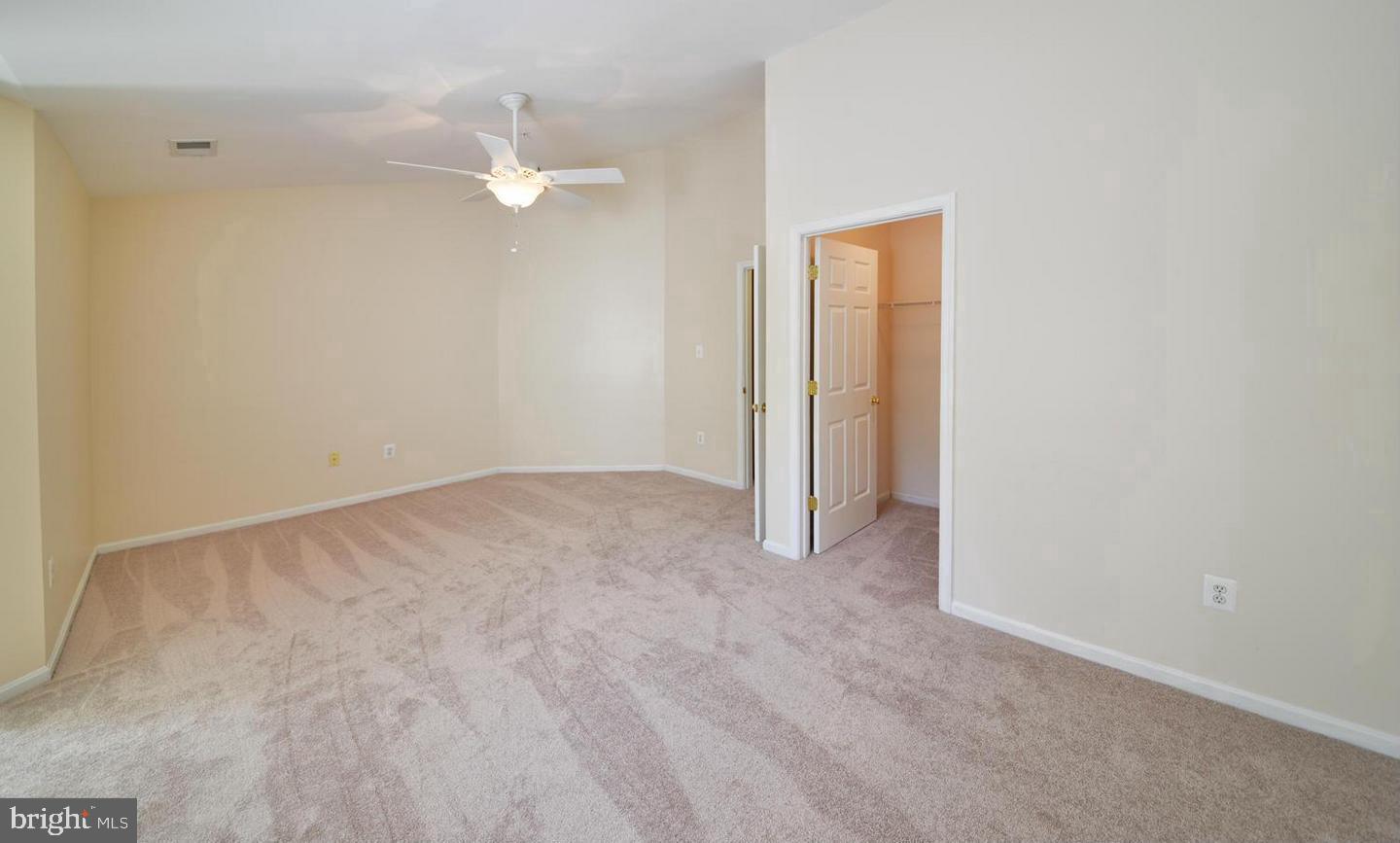 COLLEGE PARKWAY PLACE - Residential