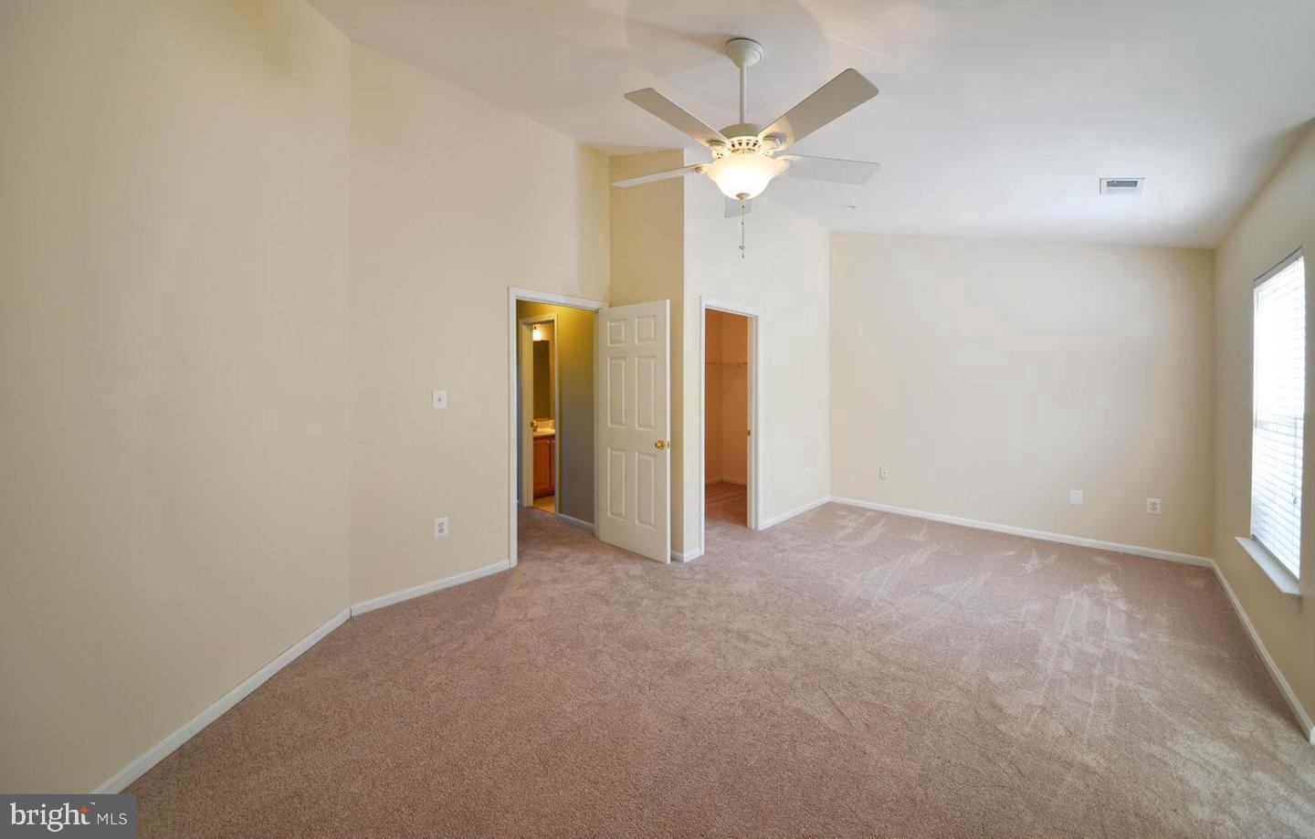 COLLEGE PARKWAY PLACE - Residential