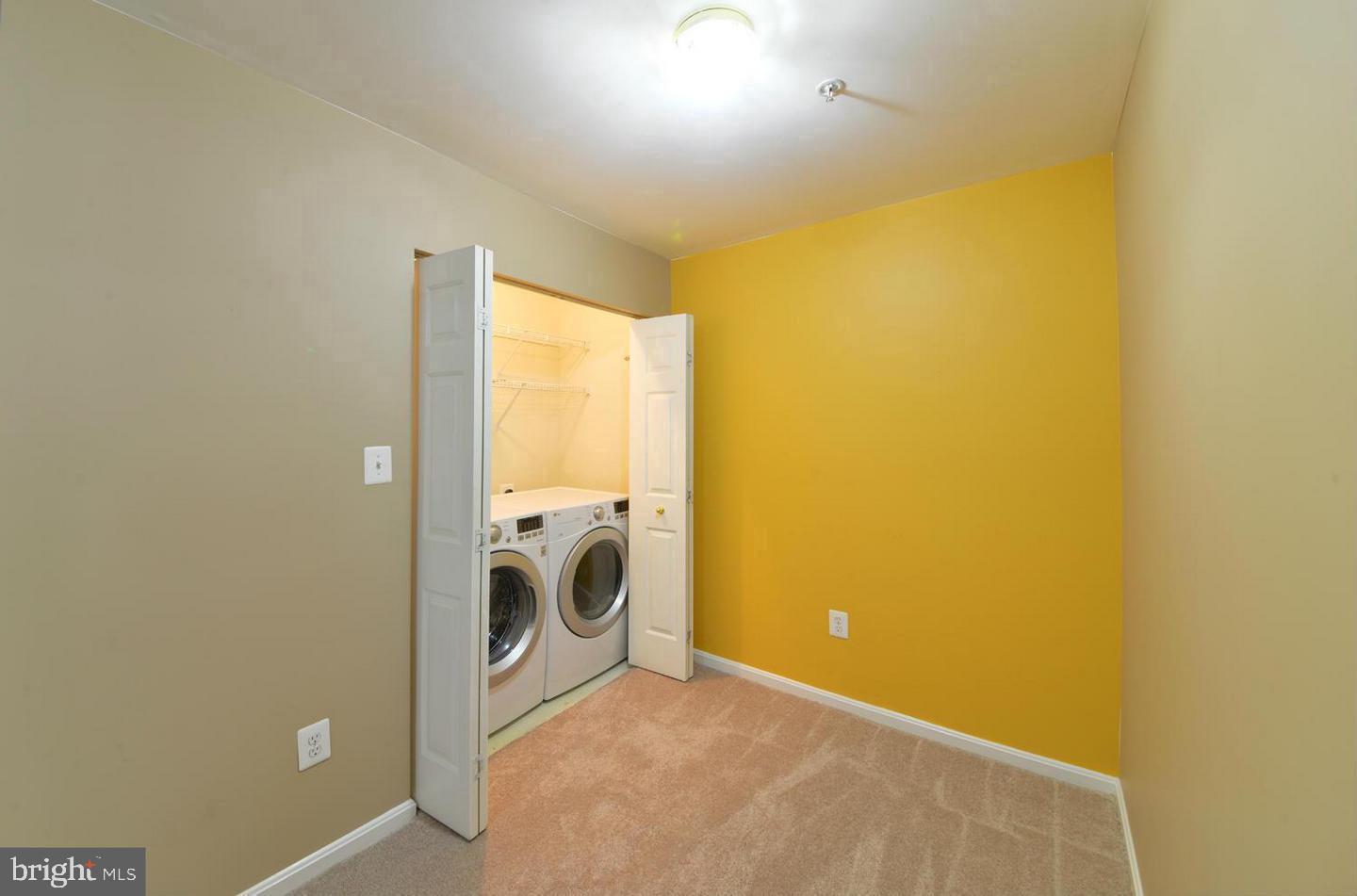 COLLEGE PARKWAY PLACE - Residential