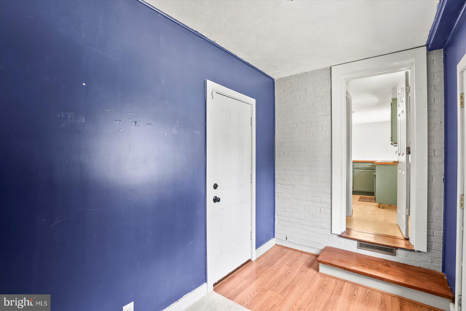 HAINES ACRES - Residential