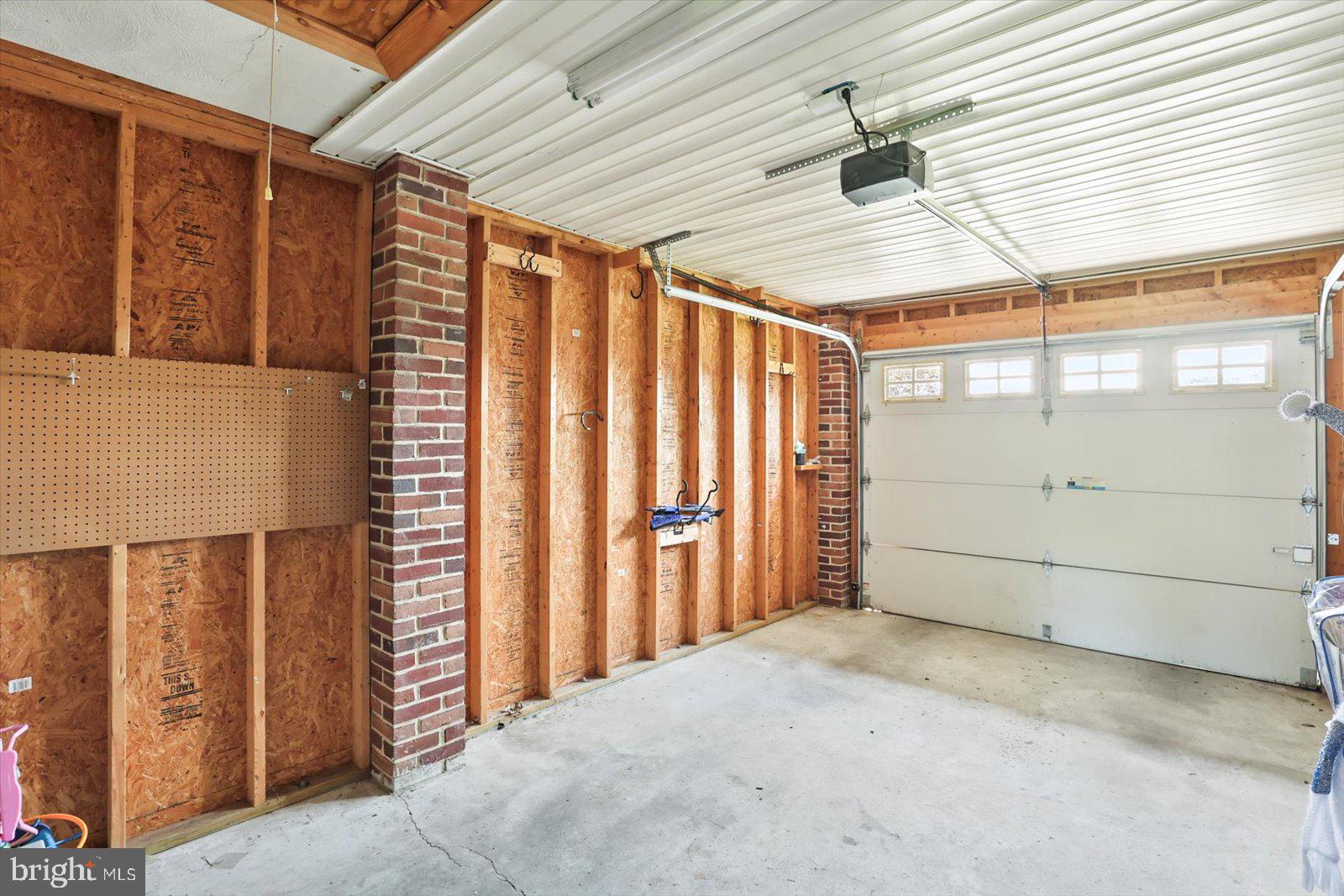 HAINES ACRES - Residential