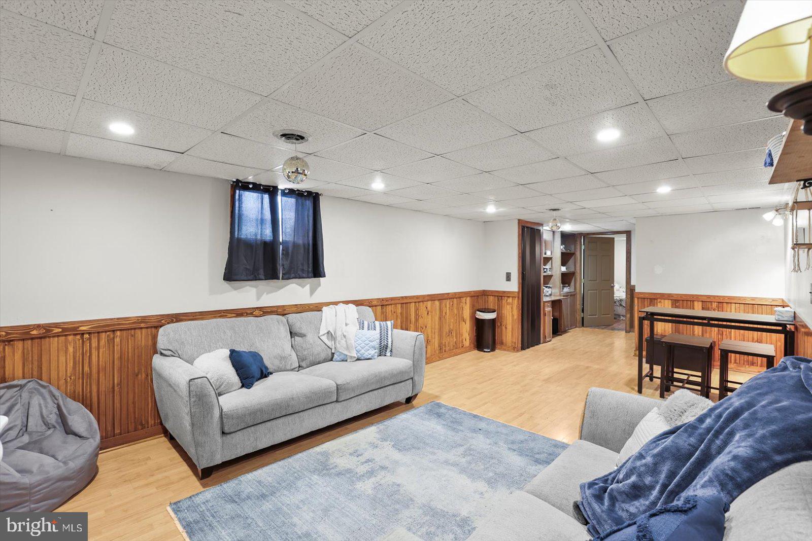 HAINES ACRES - Residential