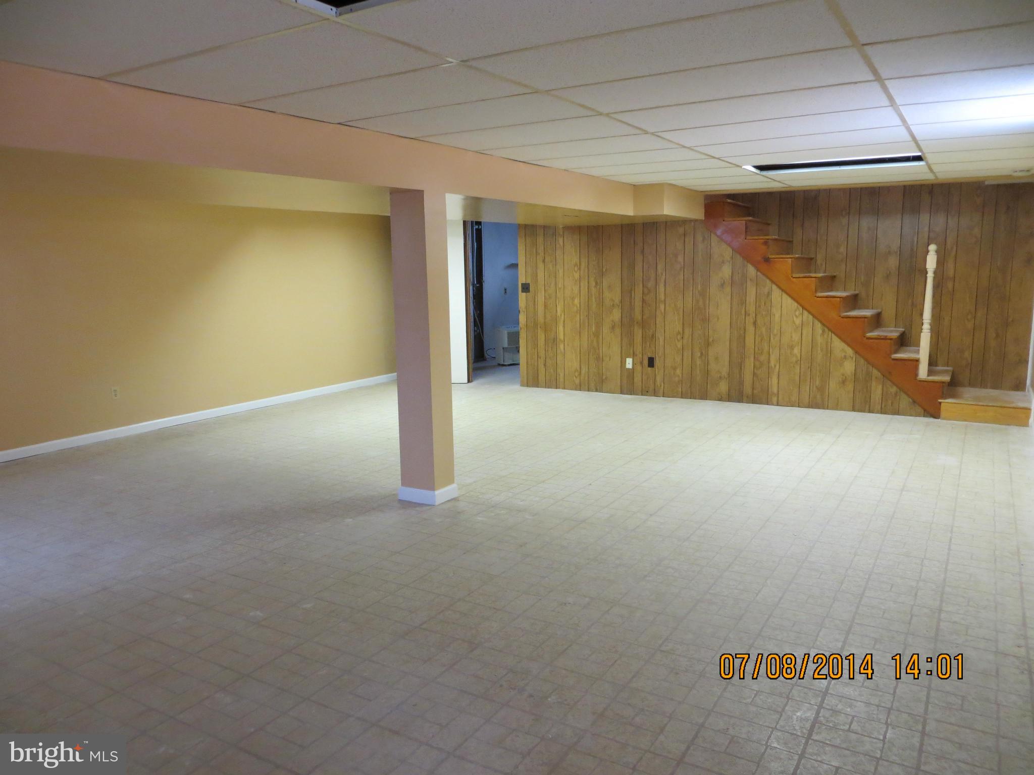 OAKHURST - Residential Lease