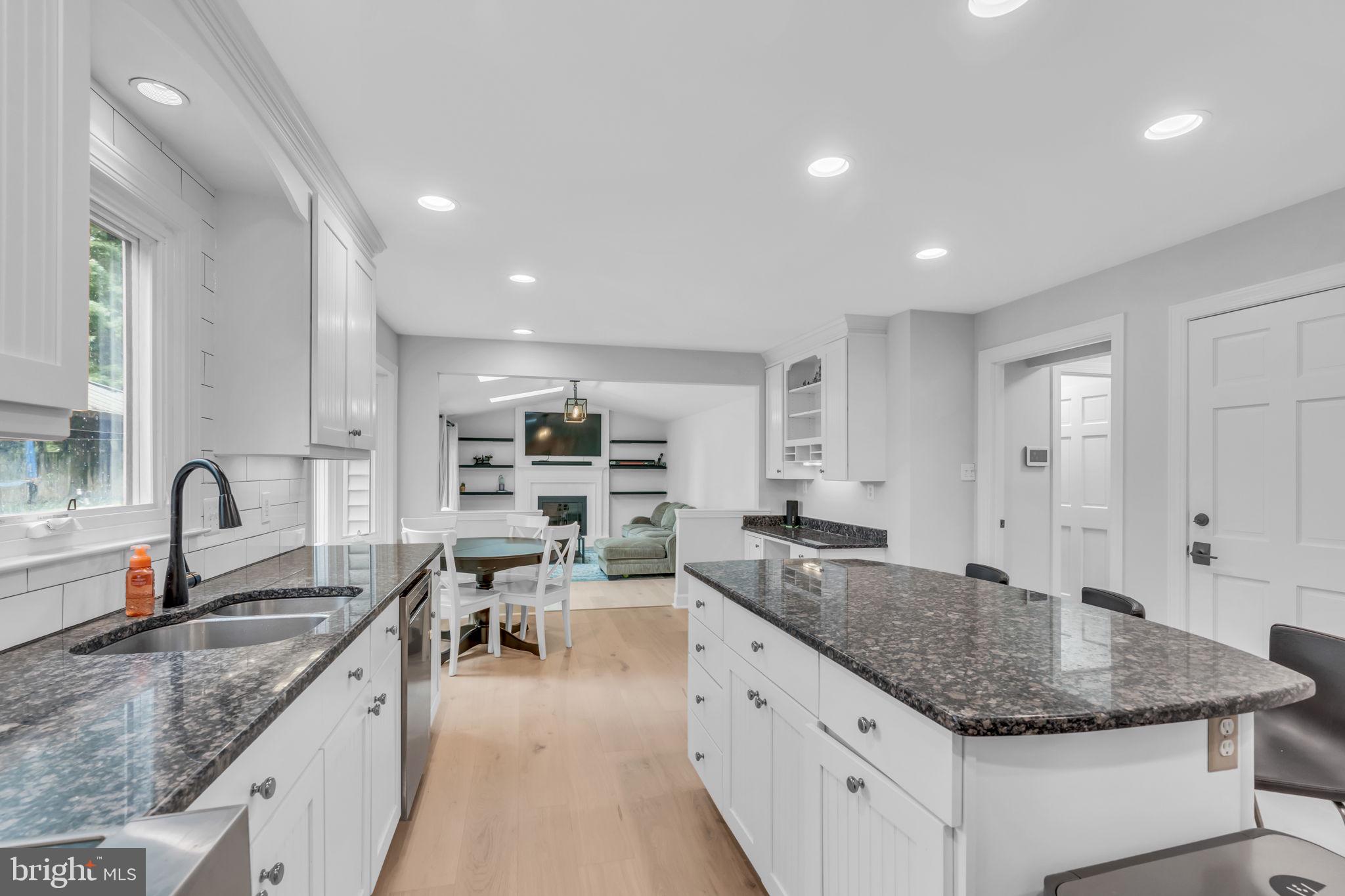 BLUFFS OF WOLF TRAP - Residential