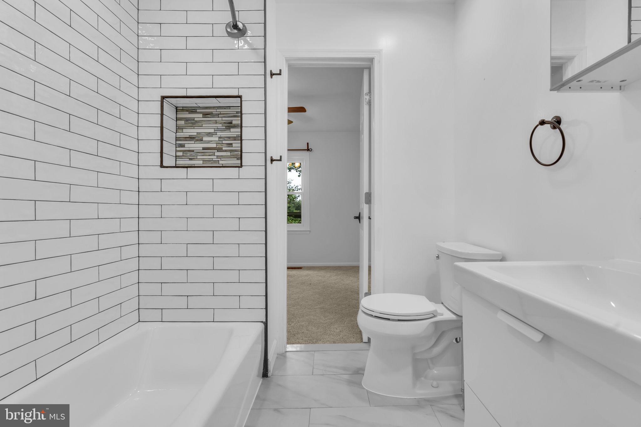 BLUFFS OF WOLF TRAP - Residential