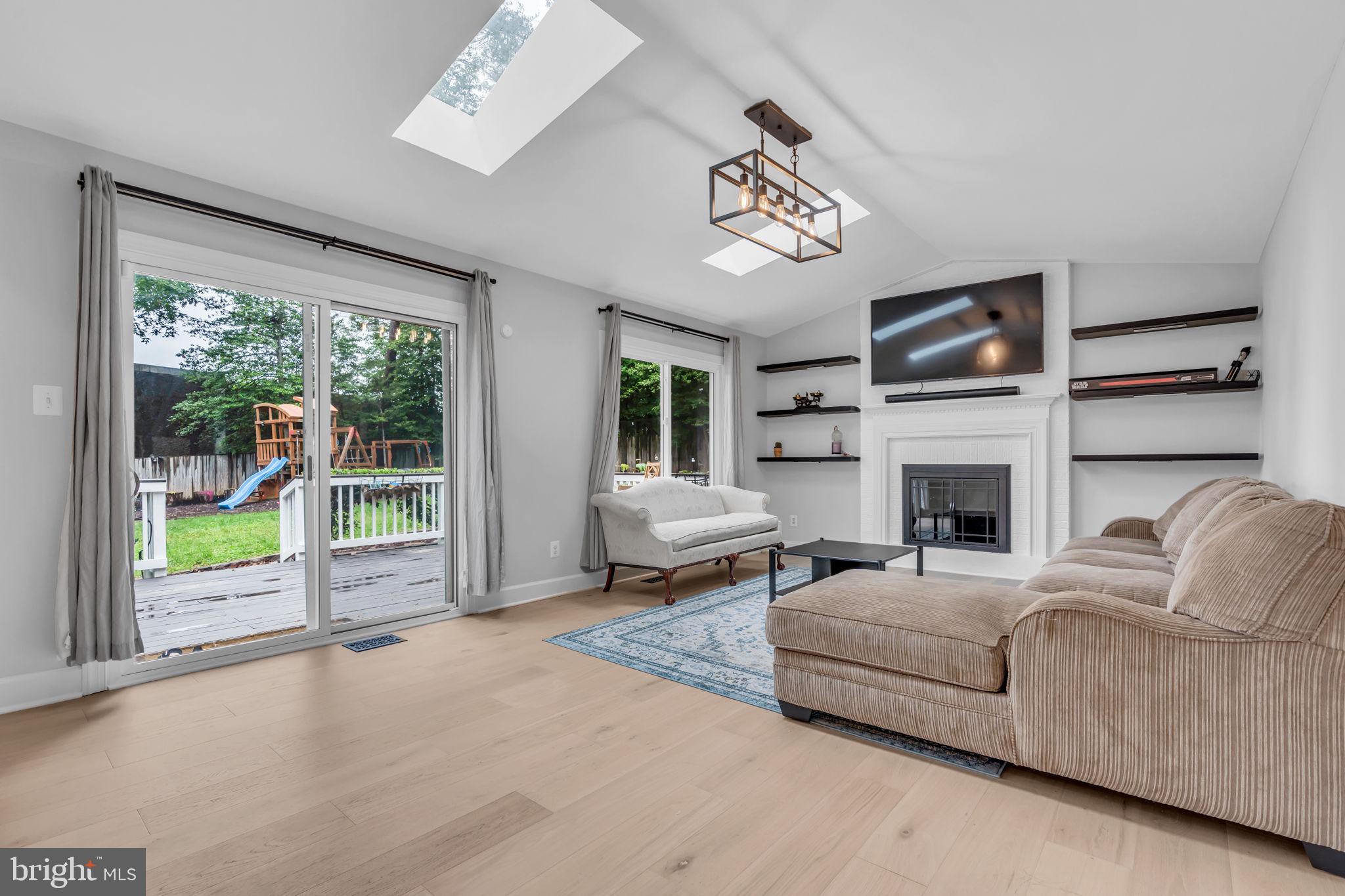 BLUFFS OF WOLF TRAP - Residential