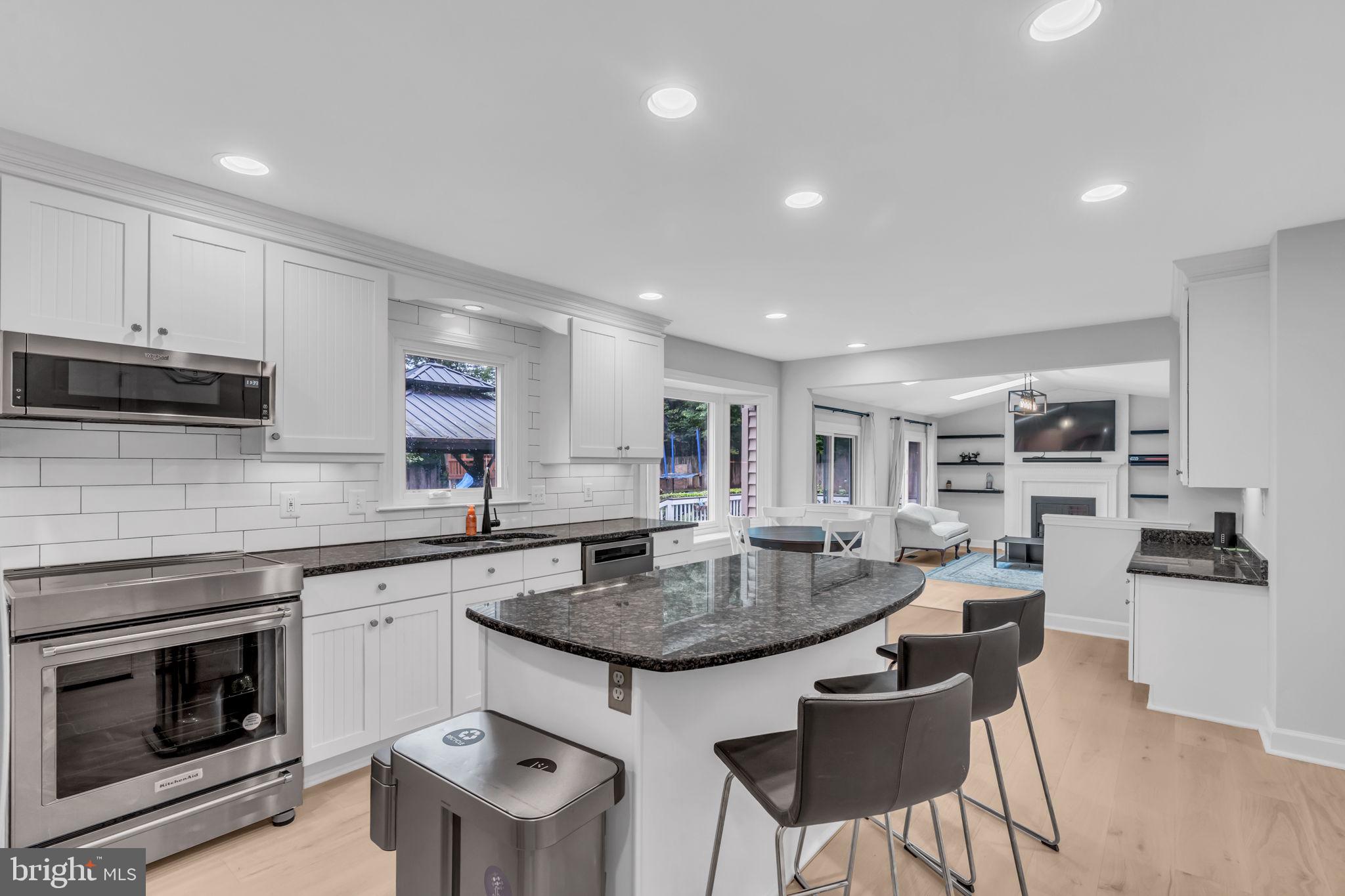 BLUFFS OF WOLF TRAP - Residential