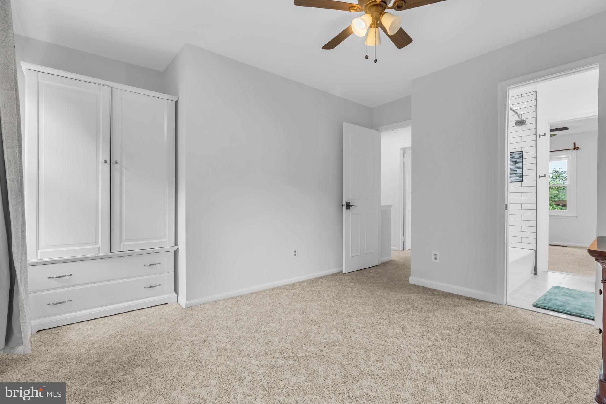 BLUFFS OF WOLF TRAP - Residential