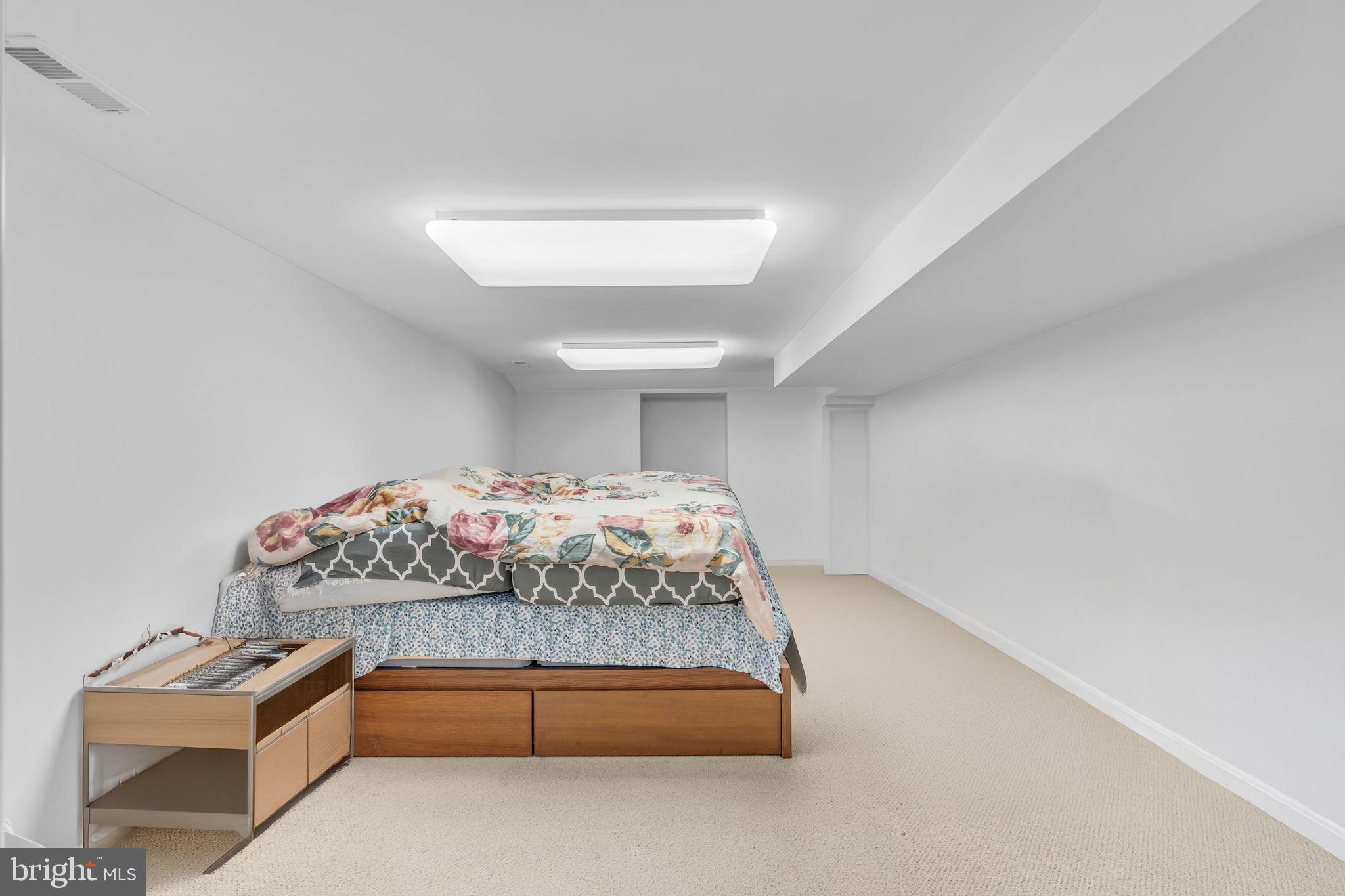 BLUFFS OF WOLF TRAP - Residential