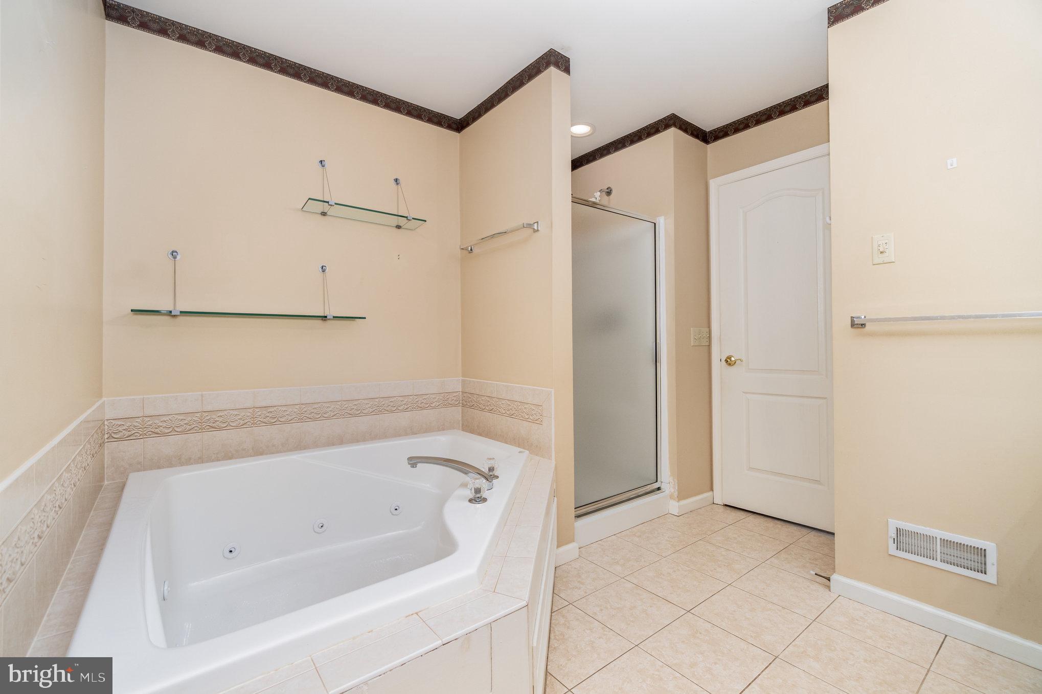 GREENS AT HAWK VALLEY - Residential