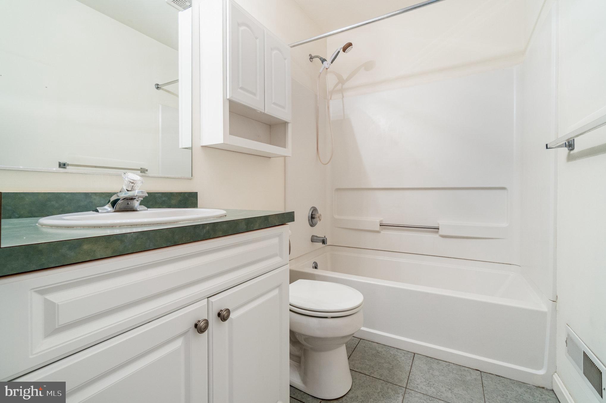 GREENS AT HAWK VALLEY - Residential