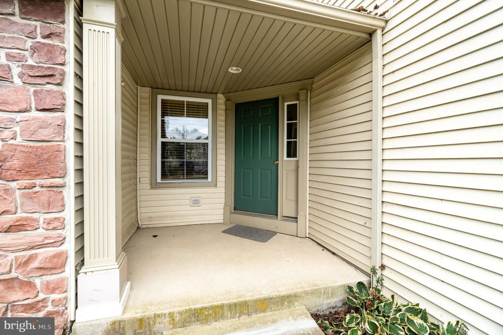 Photo of 117 Hawk Valley Lane, DENVER, PA 17517 (MLS # PALA2076794)