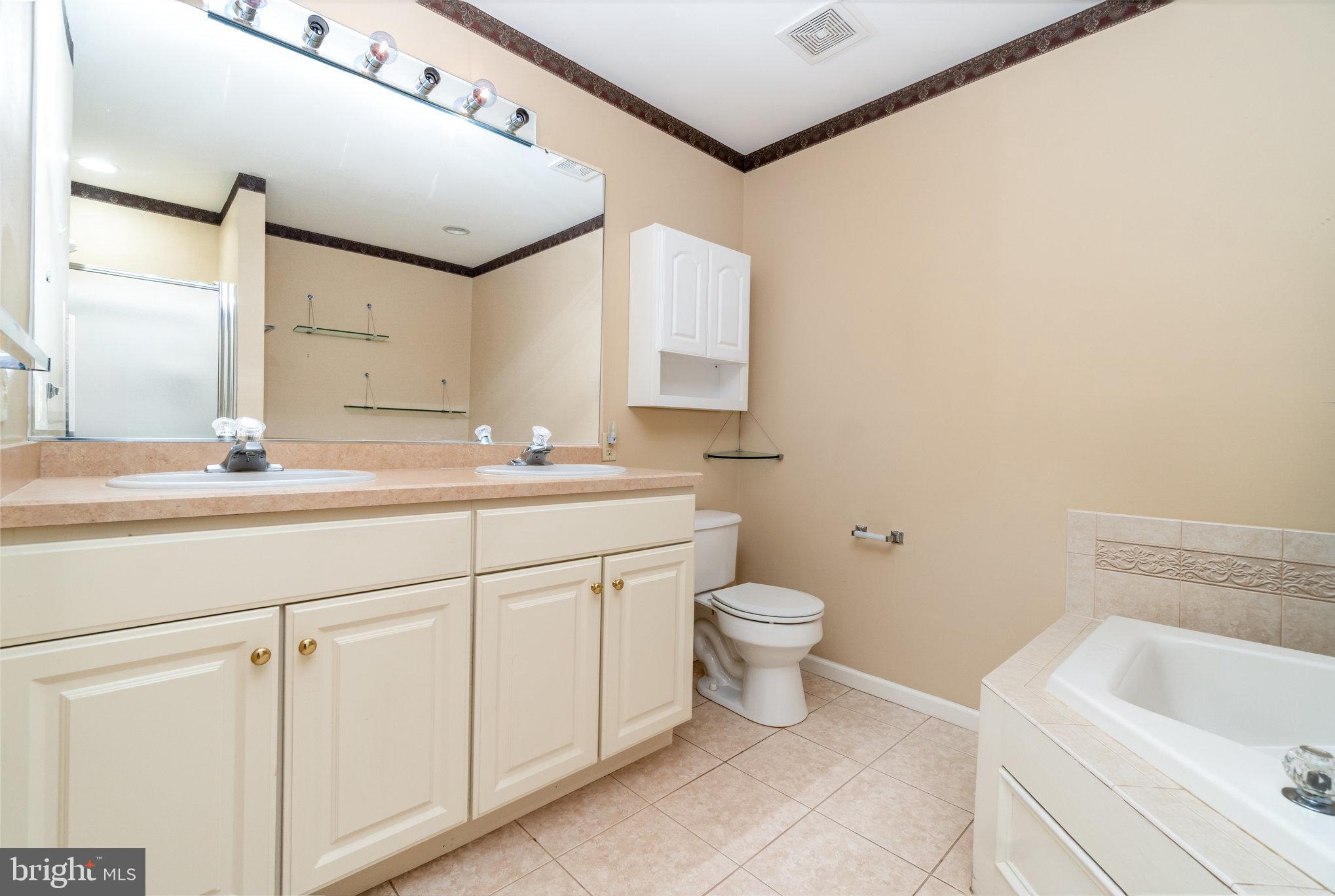 GREENS AT HAWK VALLEY - Residential