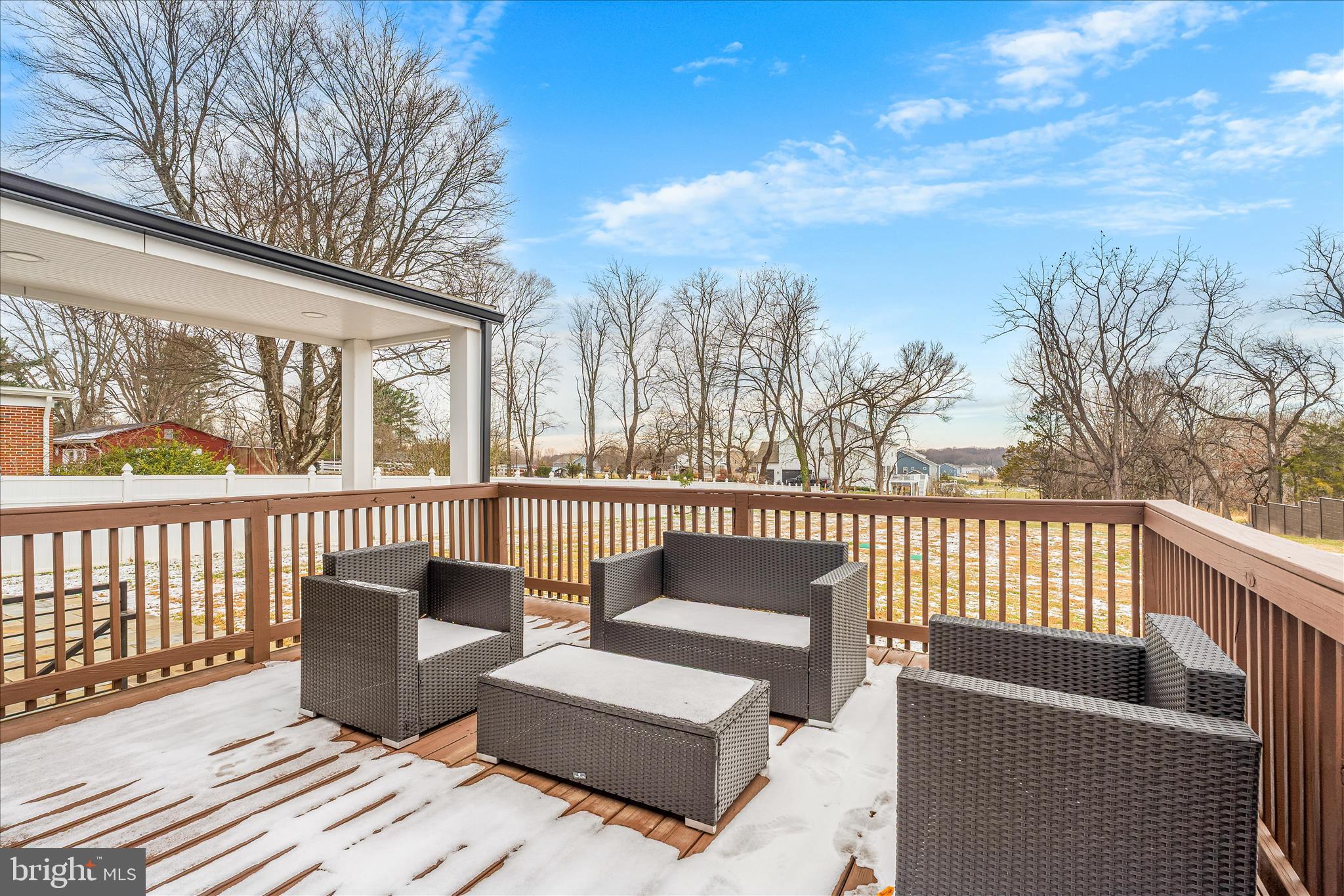 DARNESTOWN OUTSIDE - Residential