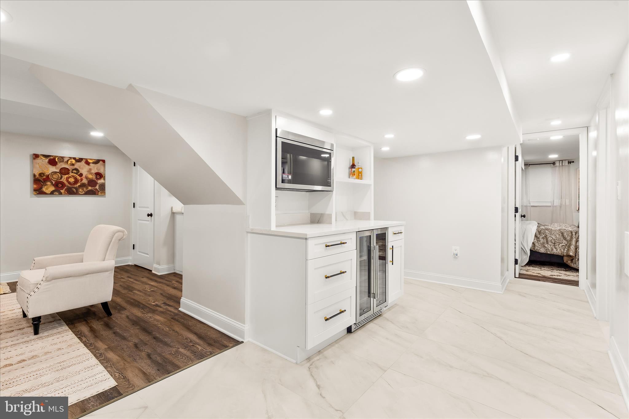 DARNESTOWN OUTSIDE - Residential