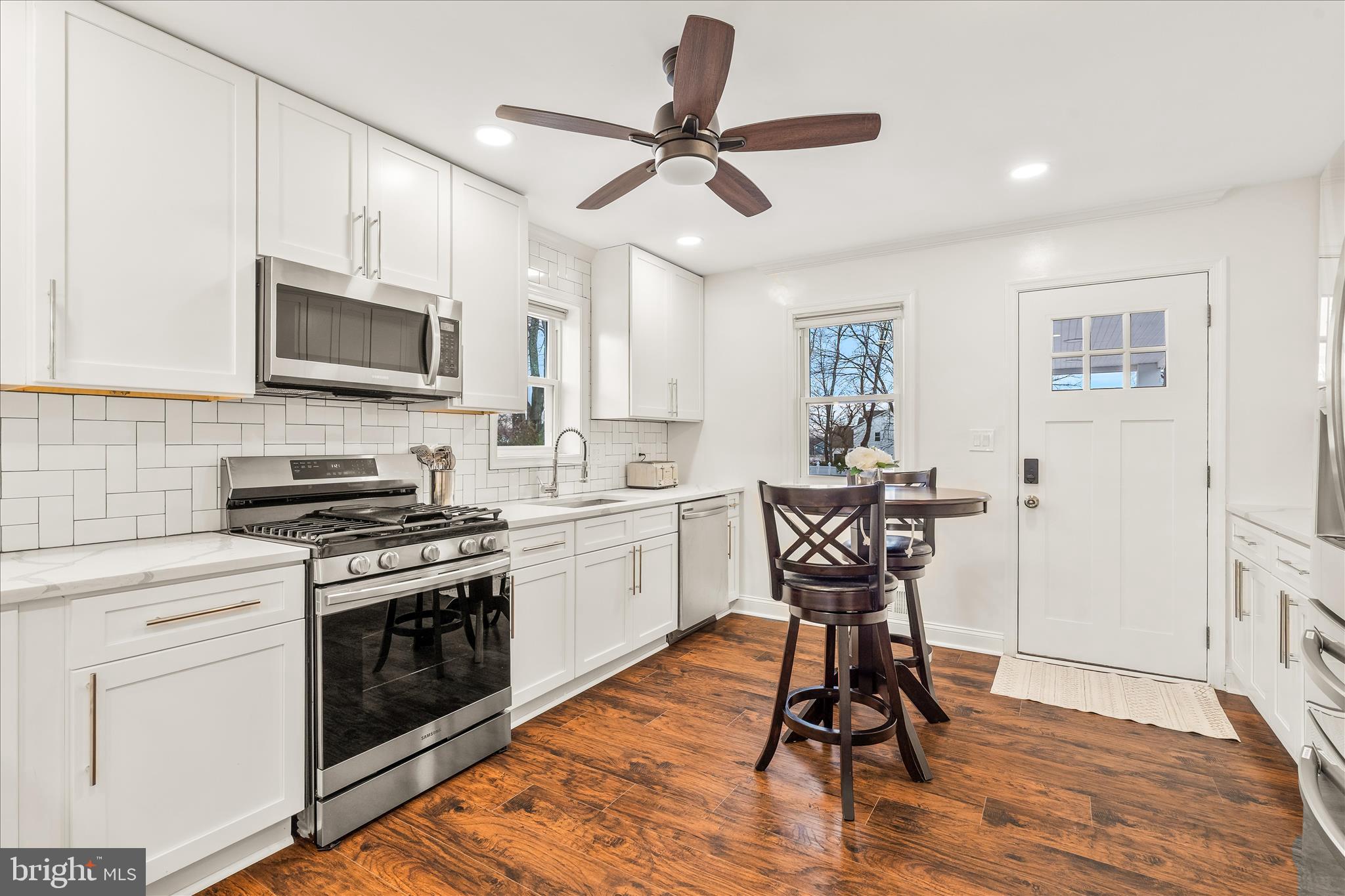 DARNESTOWN OUTSIDE - Residential