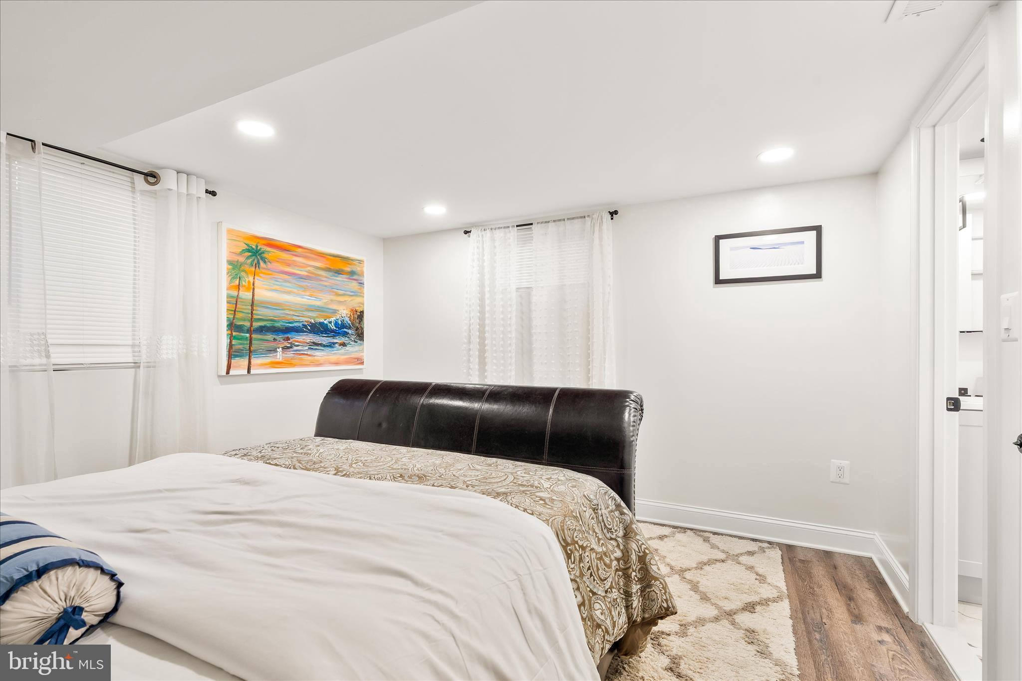 DARNESTOWN OUTSIDE - Residential