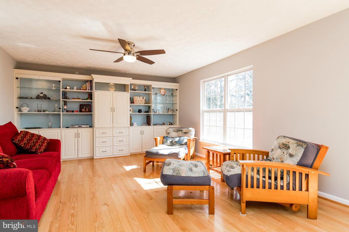 PINEY ORCHARD - Residential