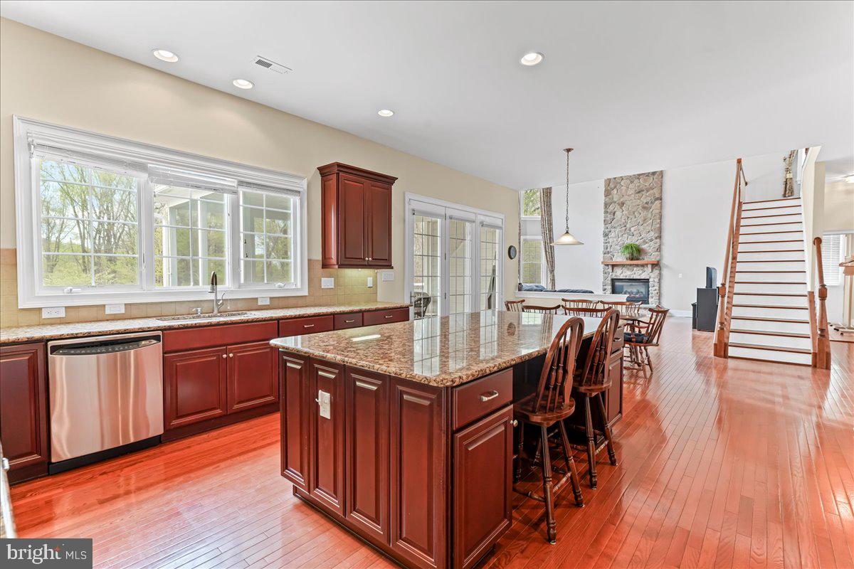 ESTS AT CHADDS FORD - Residential