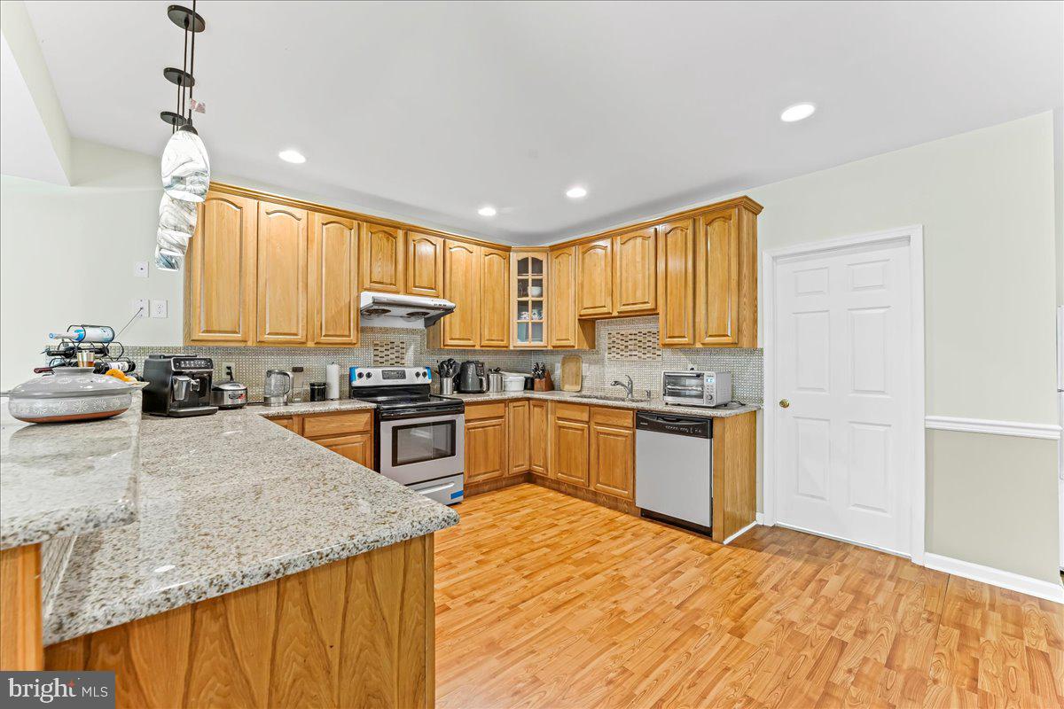 ESTS AT CHADDS FORD - Residential