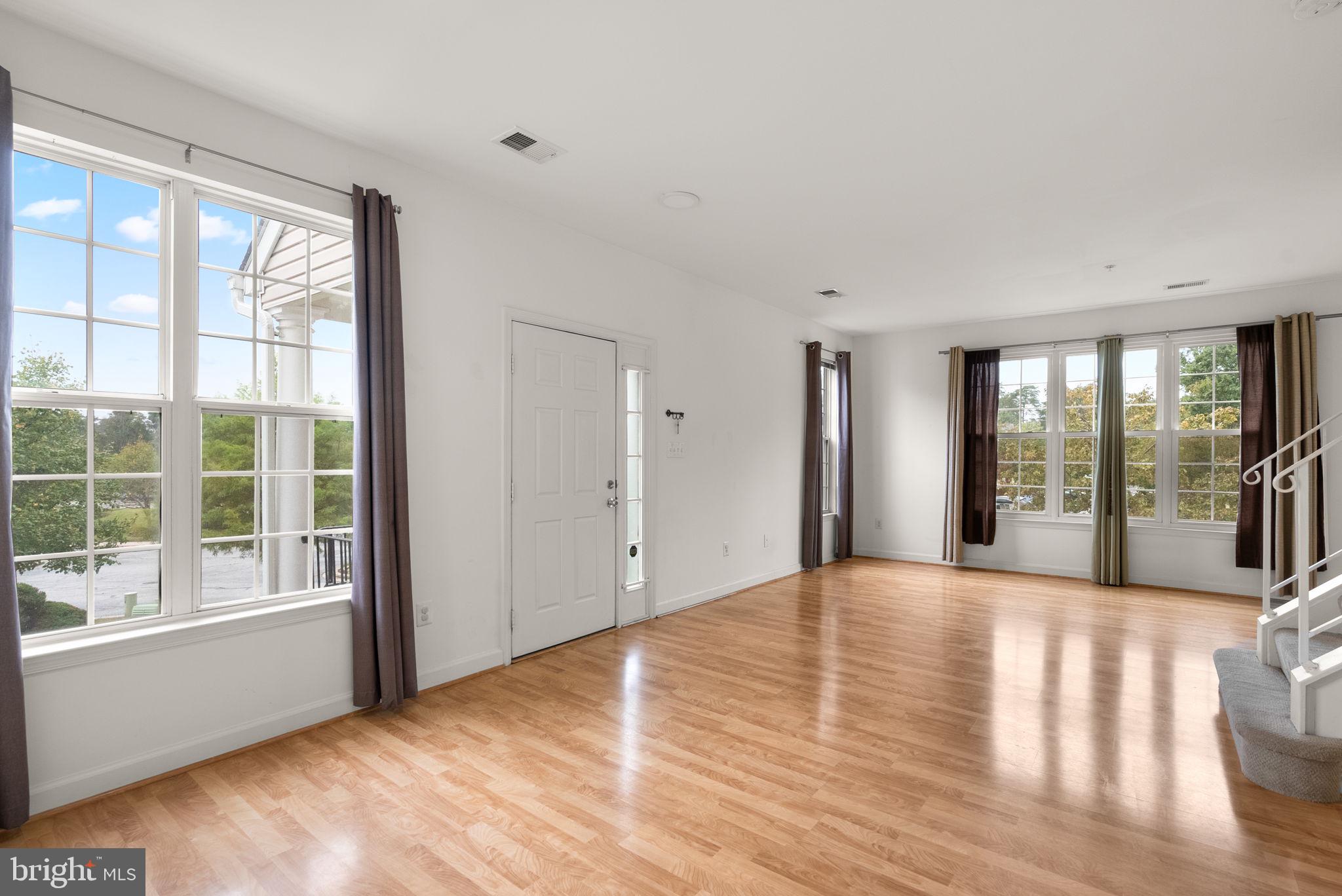 WOODLAND WALK - Residential