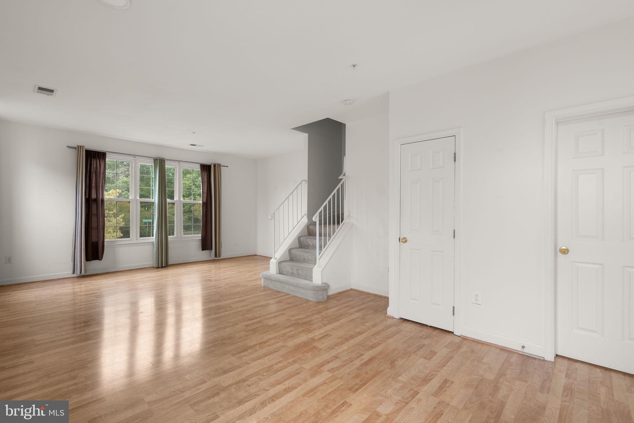 WOODLAND WALK - Residential