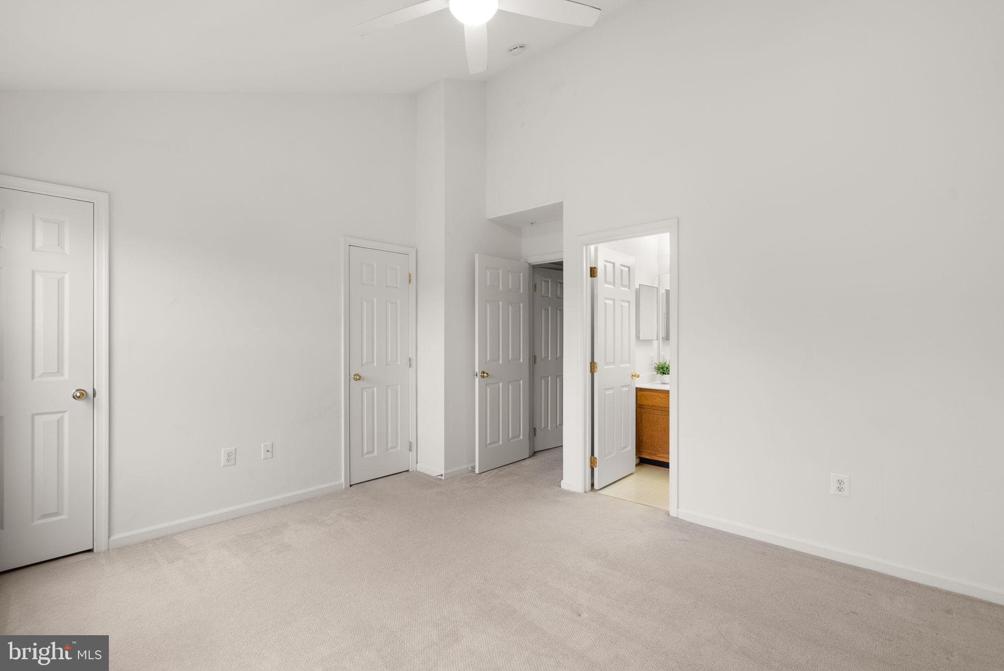 WOODLAND WALK - Residential