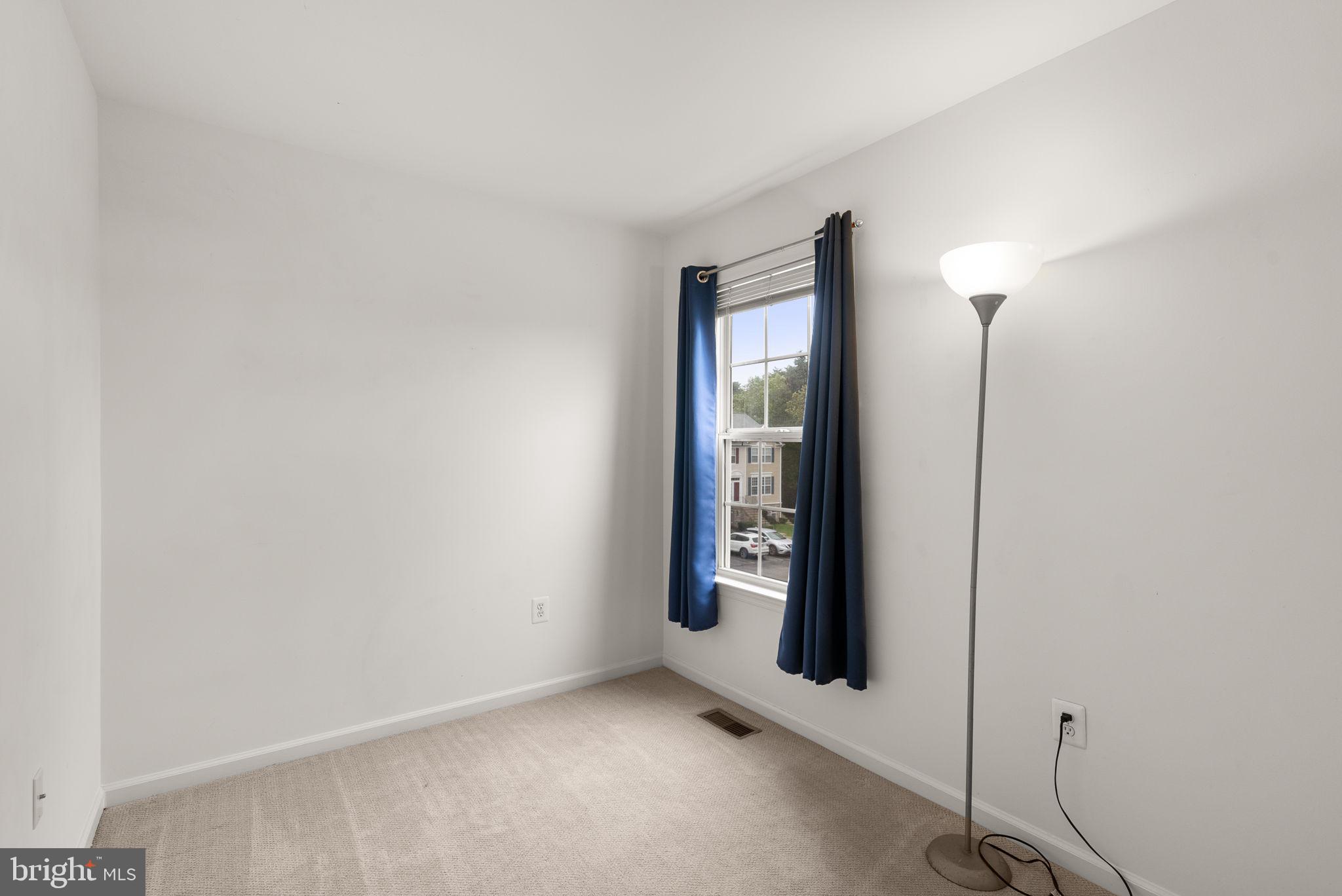 WOODLAND WALK - Residential