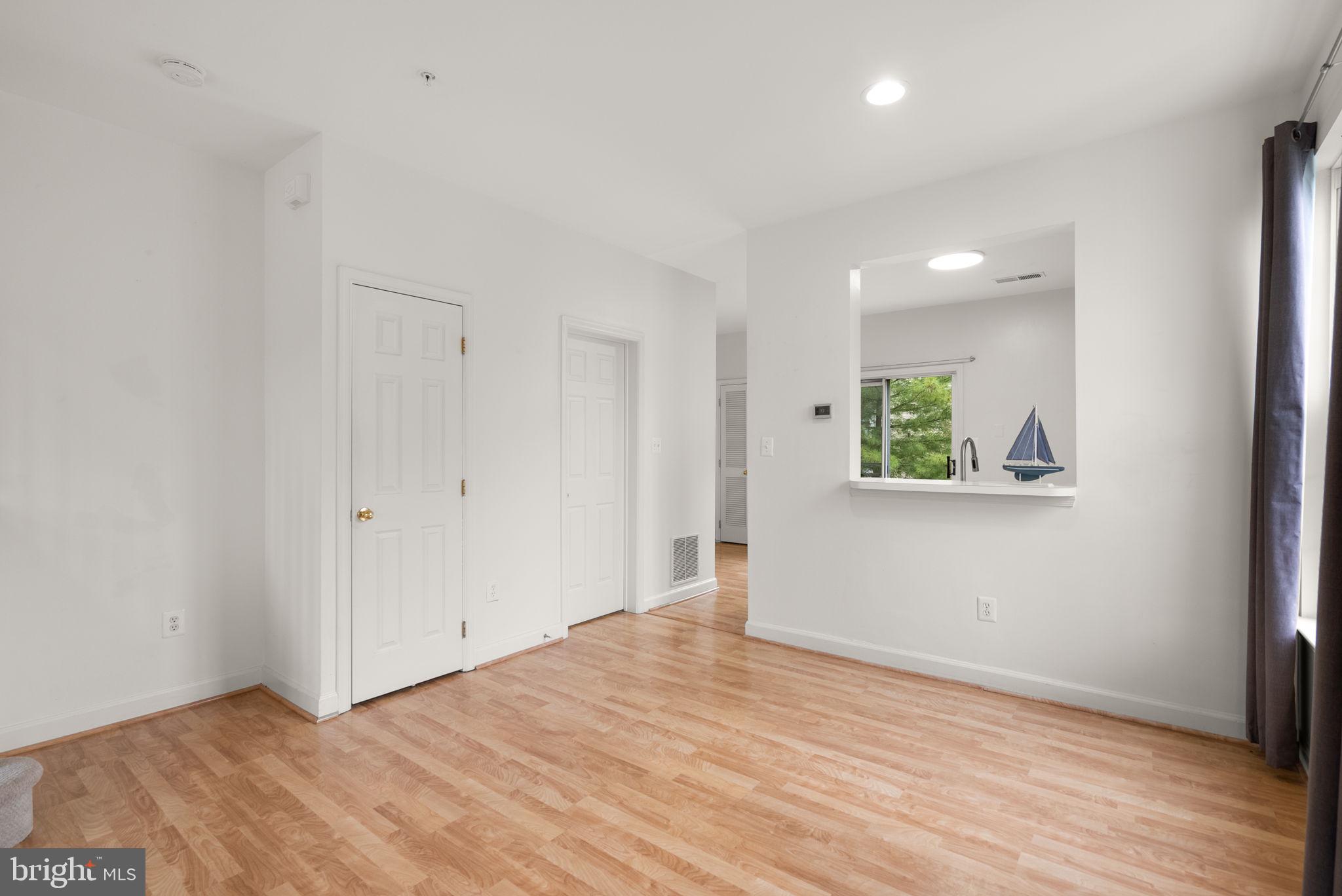 WOODLAND WALK - Residential