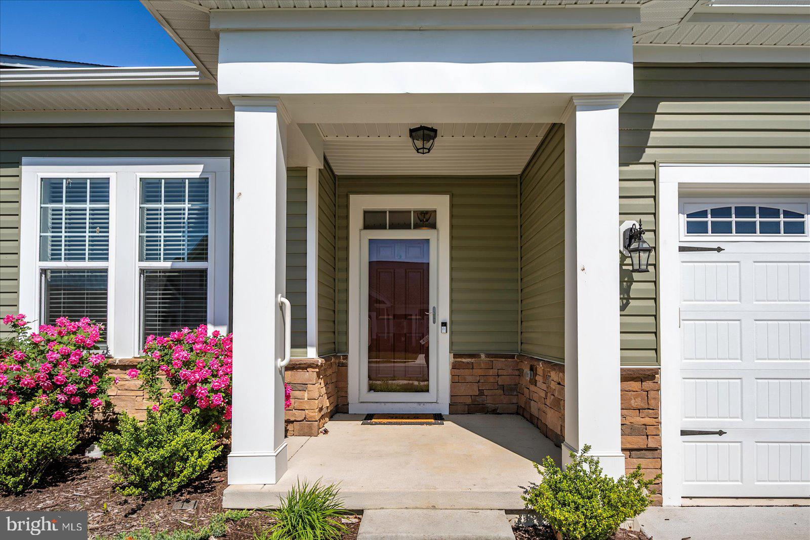 103 WINGED FOOT DRIVE