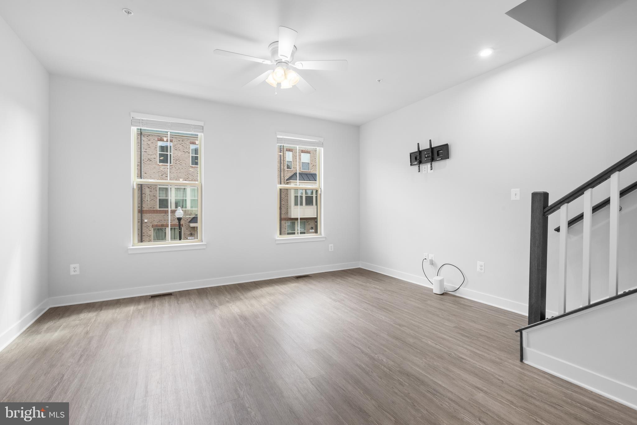 OLDHAM CROSSING - Residential