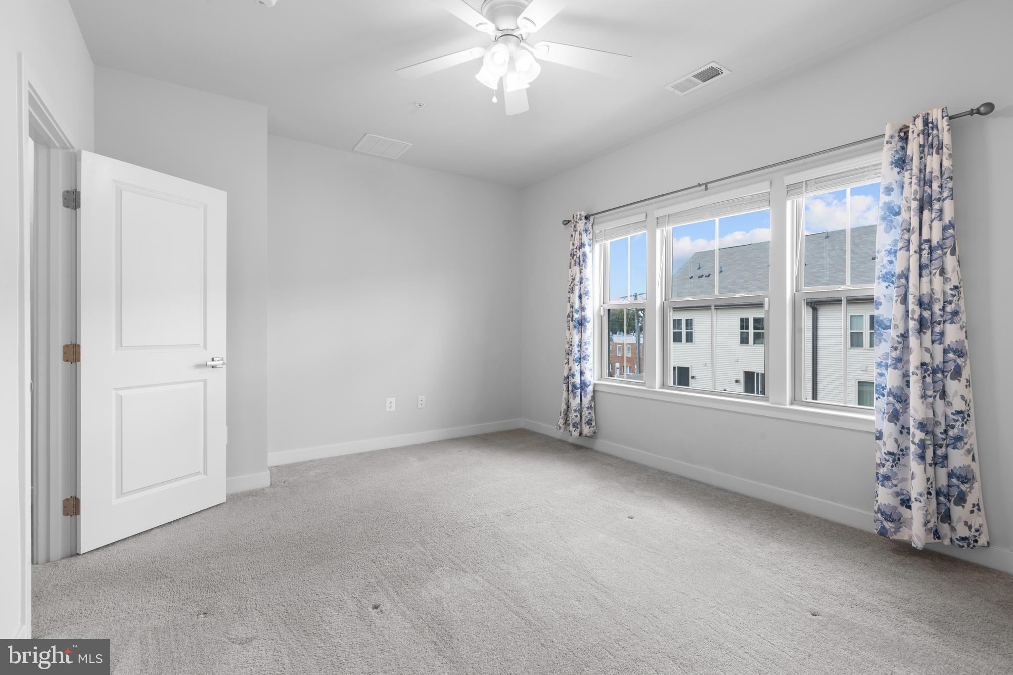 OLDHAM CROSSING - Residential