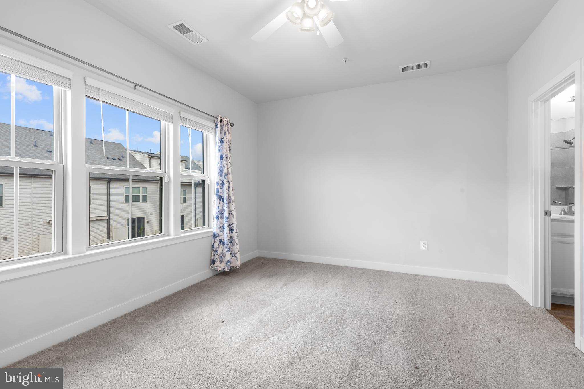 OLDHAM CROSSING - Residential