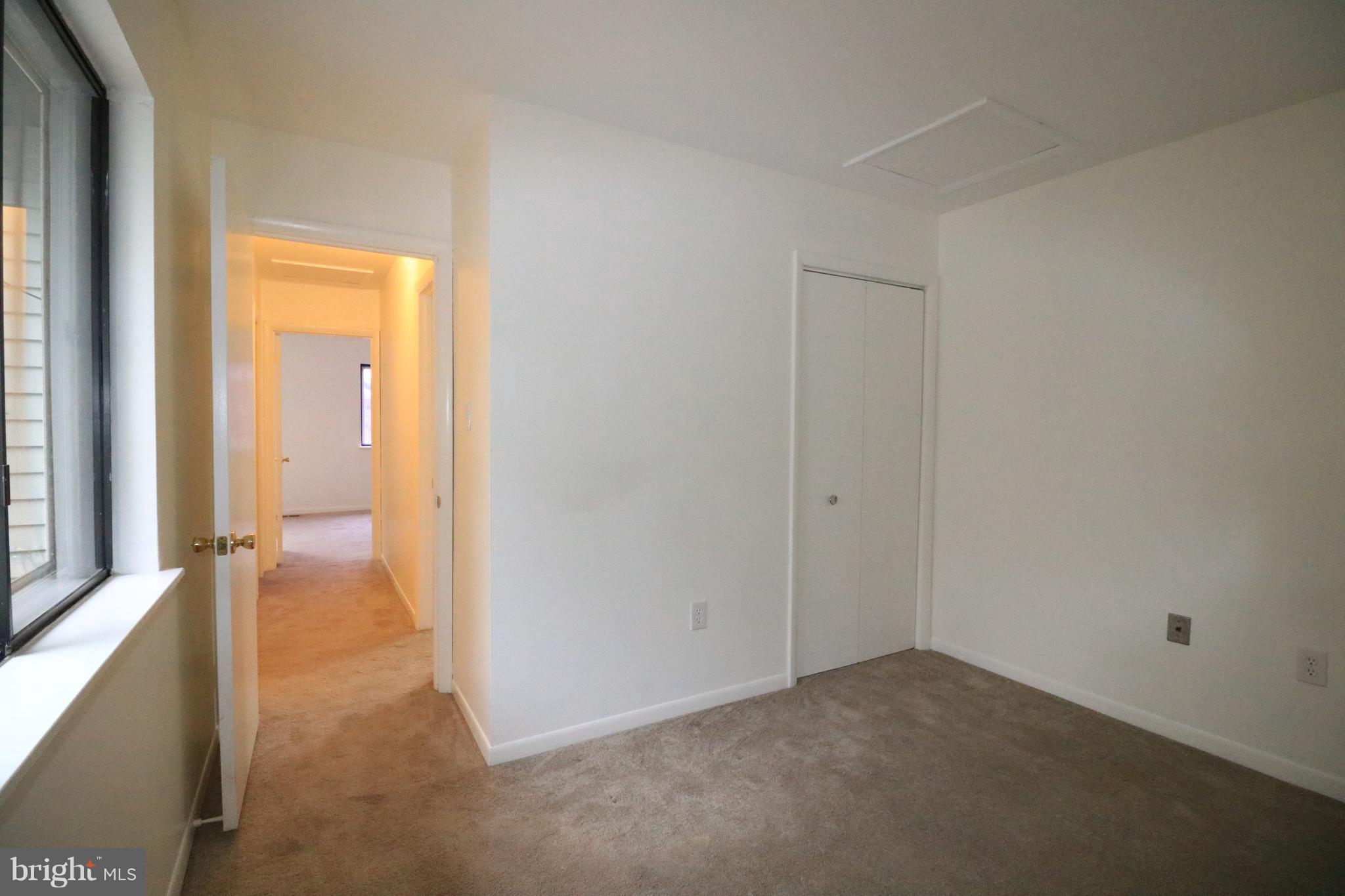 NEWPORT ESTATES - Residential Lease