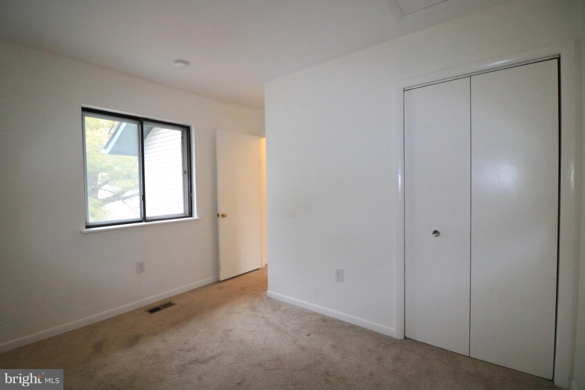 NEWPORT ESTATES - Residential Lease