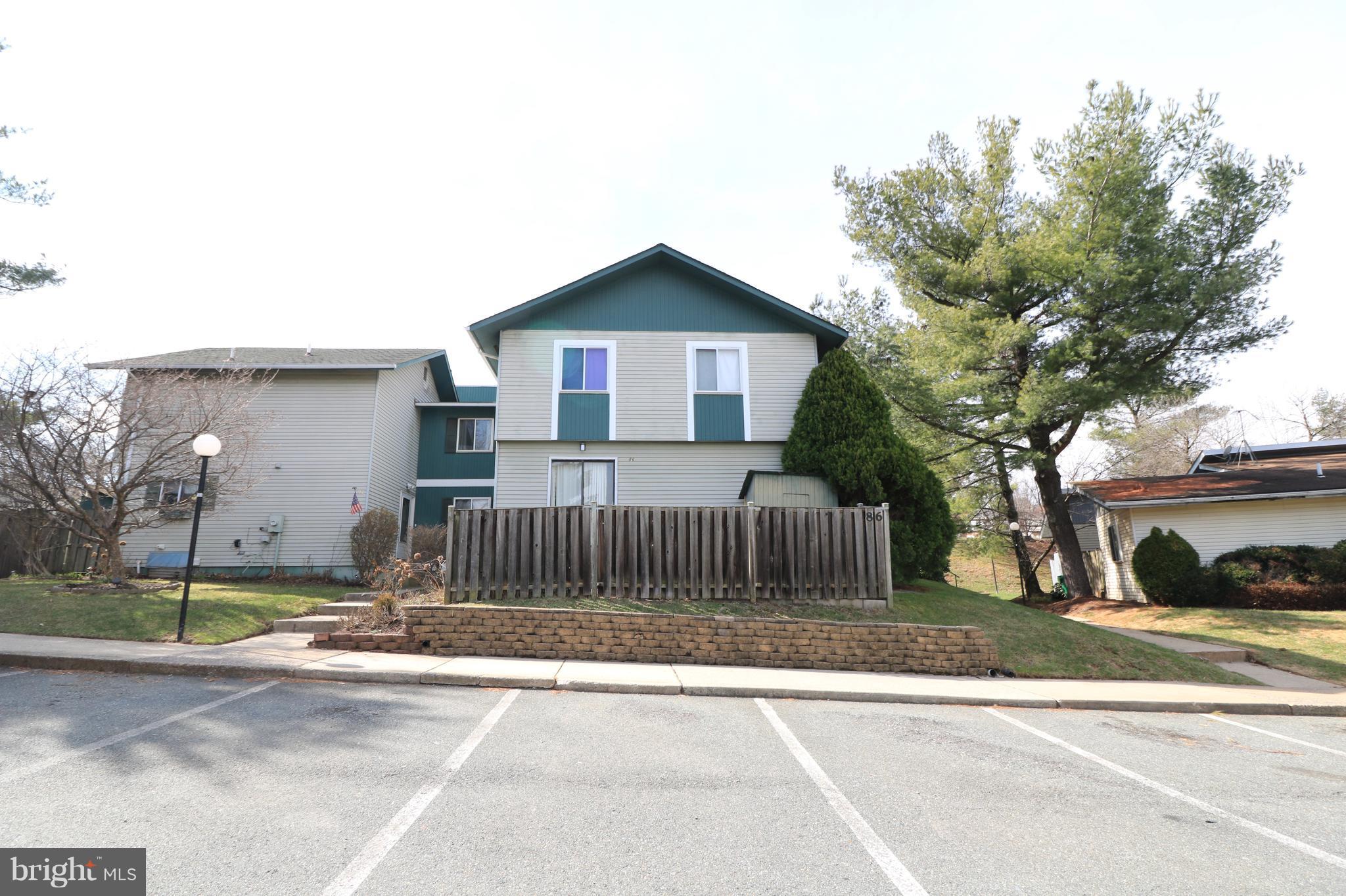 NEWPORT ESTATES - Residential Lease