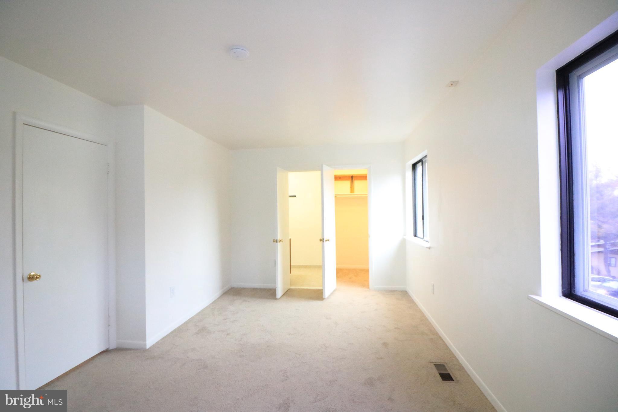 NEWPORT ESTATES - Residential Lease