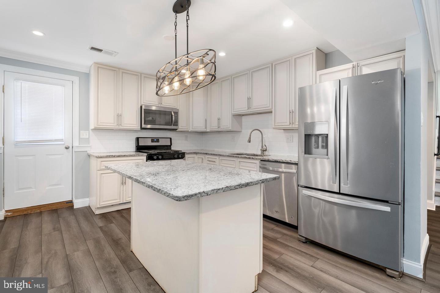 ORCHARD HILLS - Residential