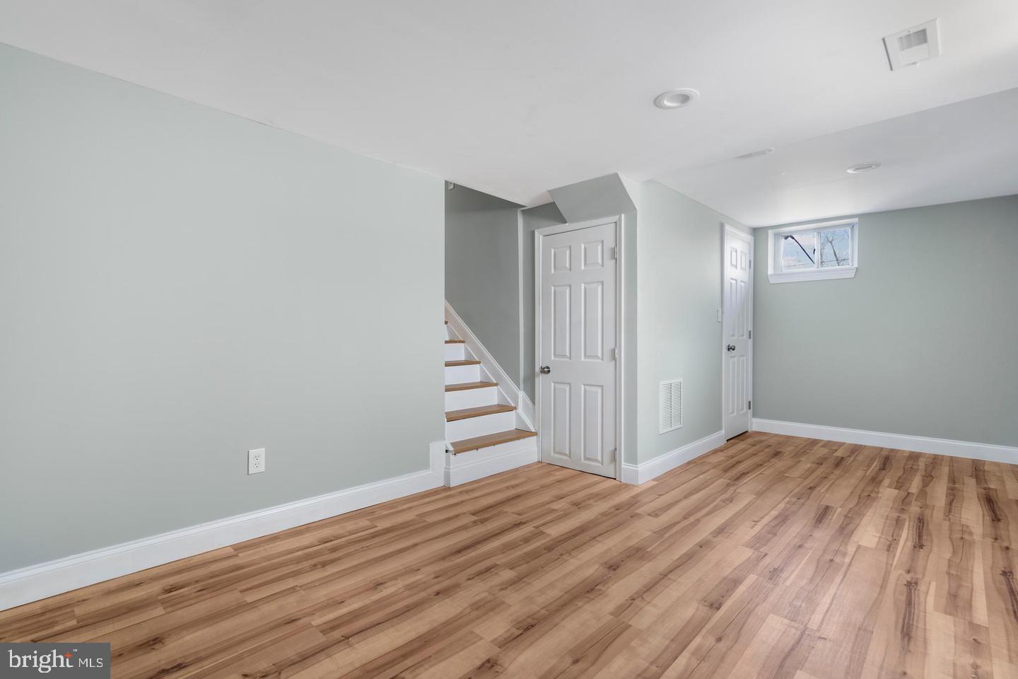 ORCHARD HILLS - Residential