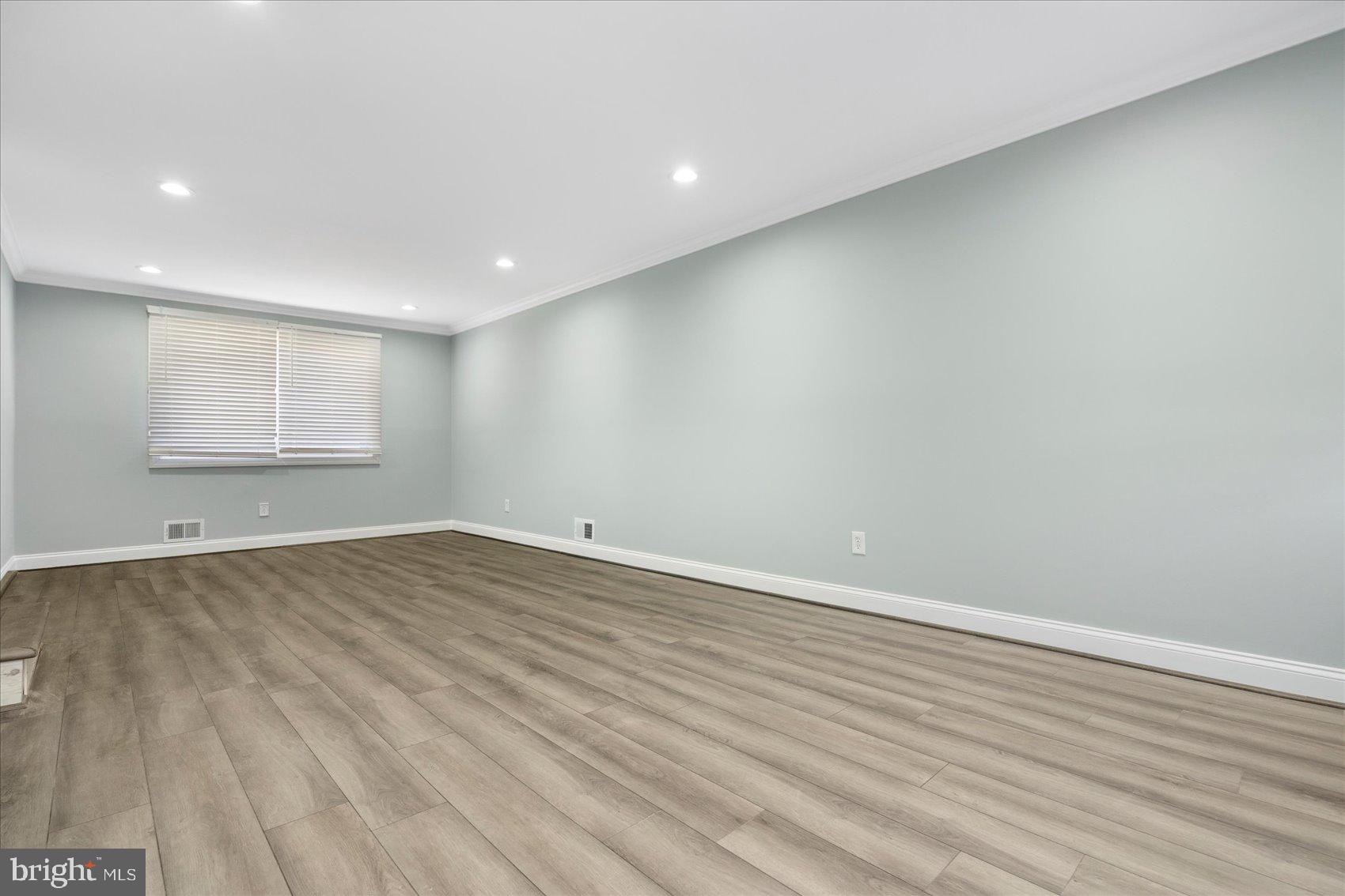 ORCHARD HILLS - Residential