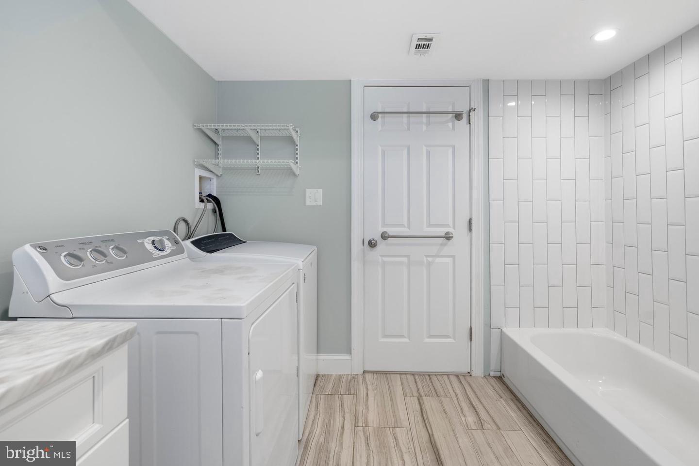 ORCHARD HILLS - Residential