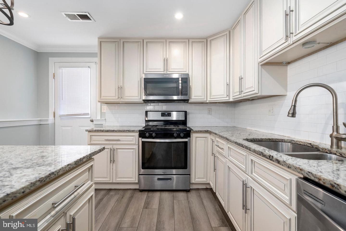 ORCHARD HILLS - Residential