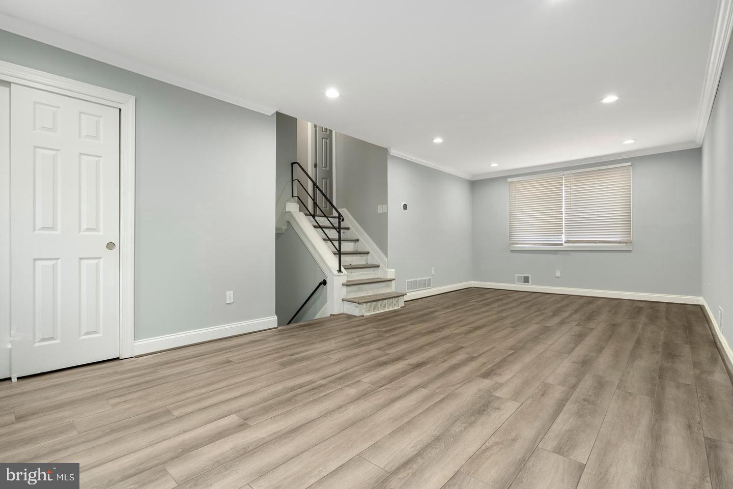 ORCHARD HILLS - Residential