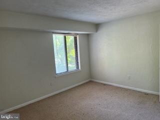 SHADOW OAKS - Residential